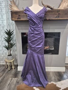 Teri Jon Off-Shoulder Satin Maxi Dress Gown Size 6, Like New